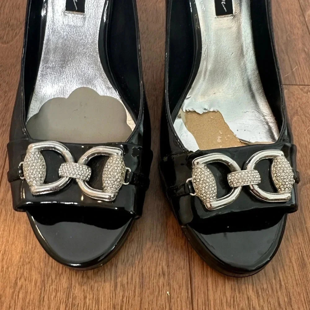 Beverly Feldman Black Heels Sz. 10 - Picture 3 of 5